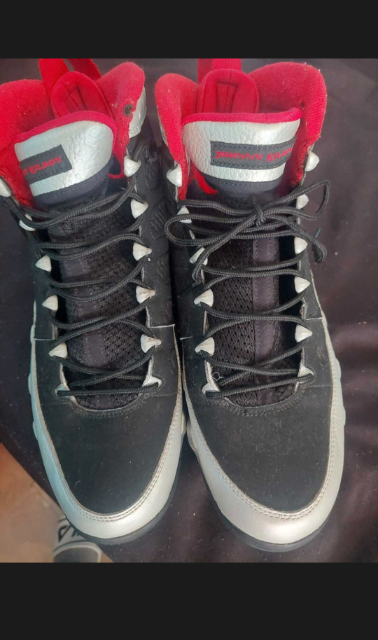 Air Jordan 9 Retro