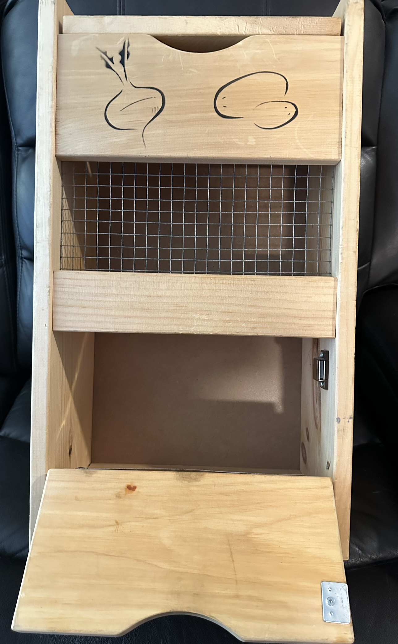 Bizier Vegetable Bin - photo 2
