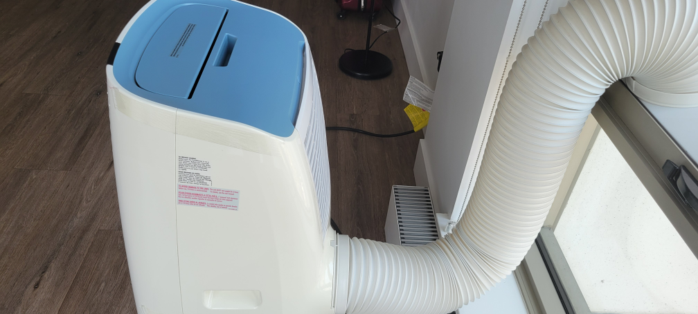 Delonghi Portable Air Conditioner - photo 3