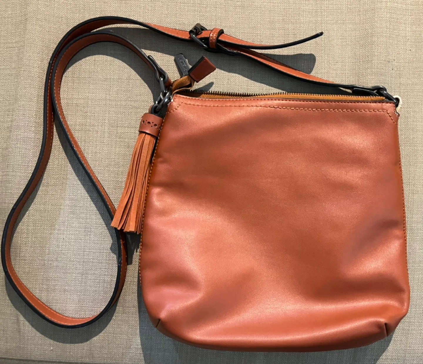 Crossbody Bag image indicator(2)