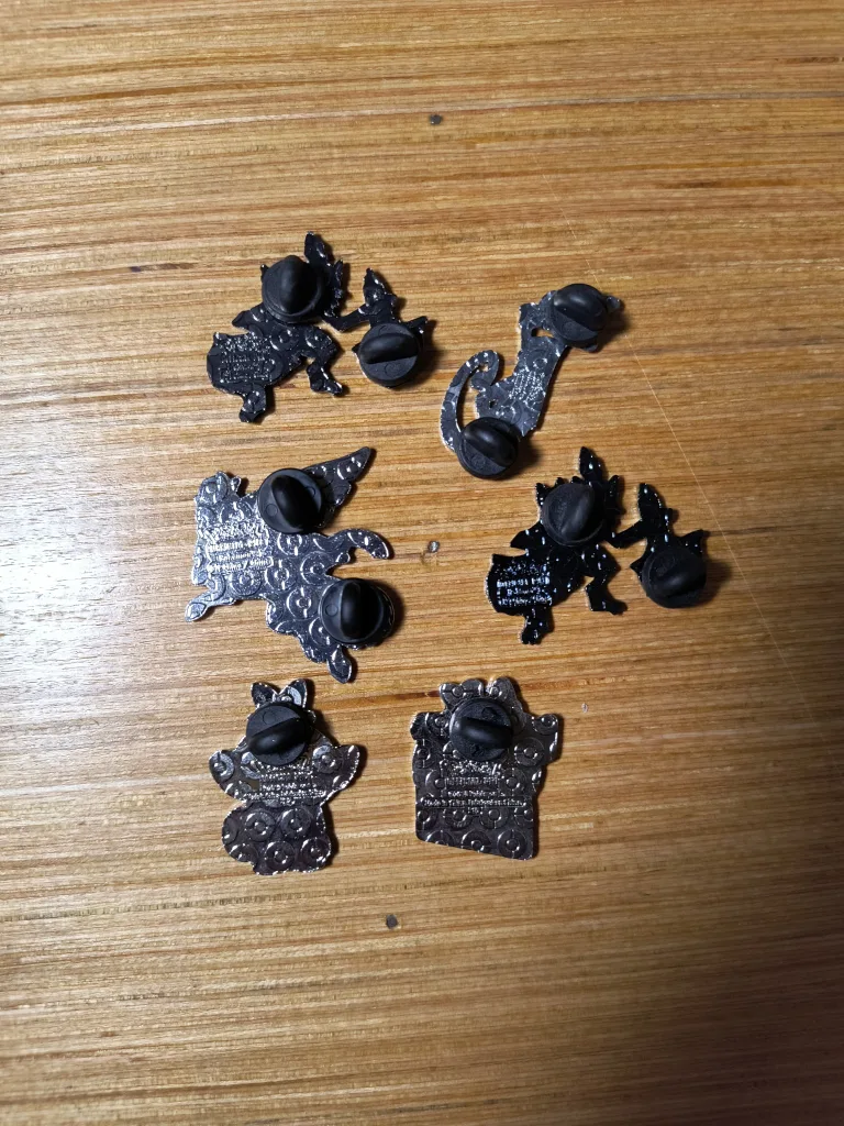 Pokemon Official Pins - A image indicator(2)