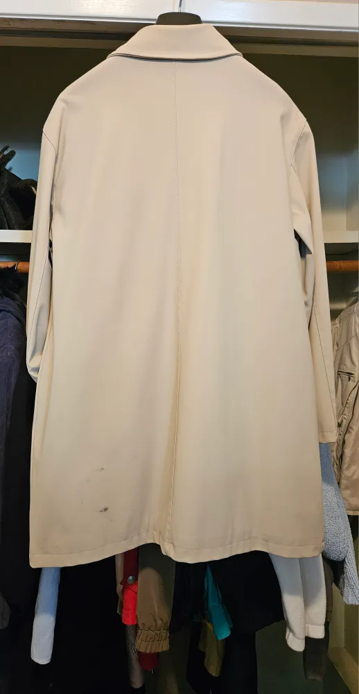 Womens Outerwear- Size XL image indicator(9)