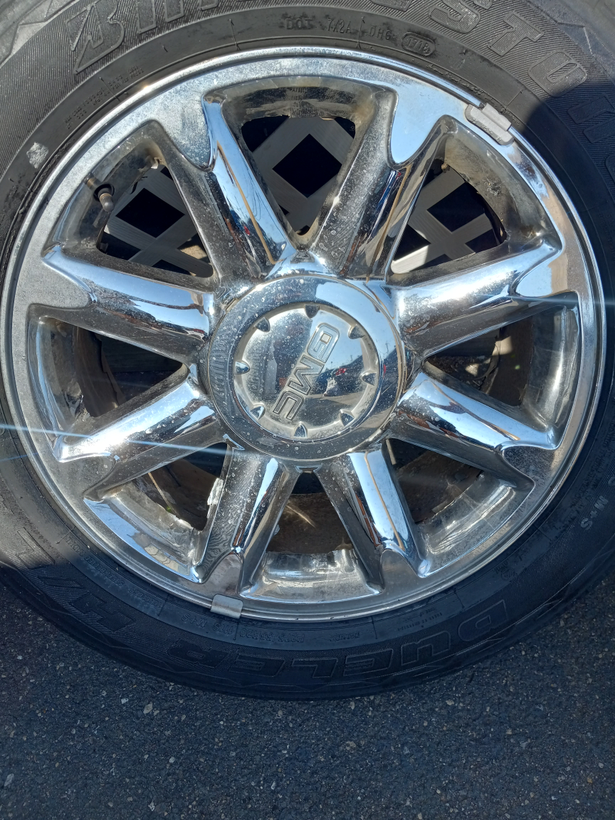 20 Inch Rims 6 Lug 275-55-R20 - photo 3