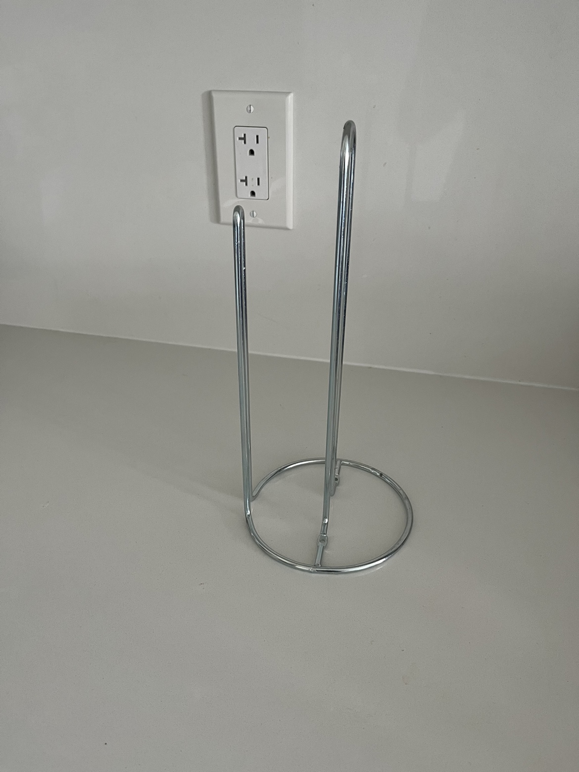 Paper Towel Holder - photo 2
