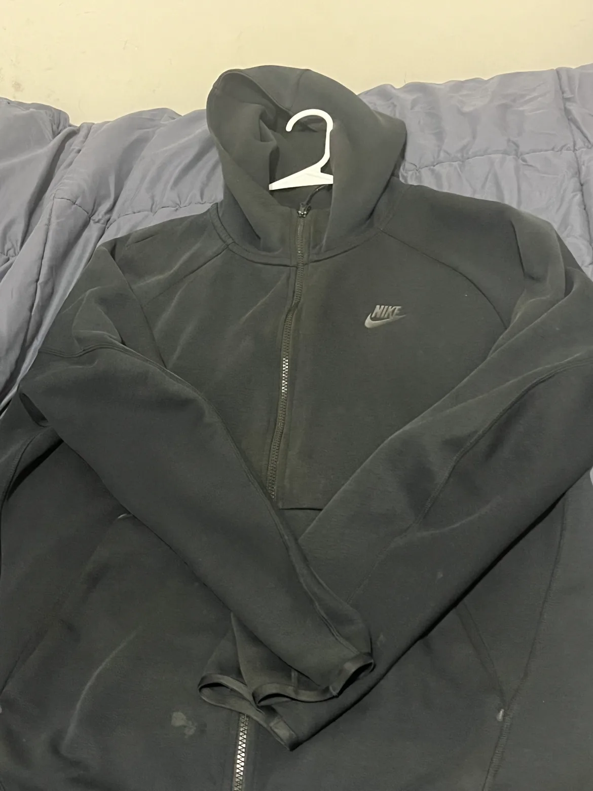 Nike Tech old season image indicator(2)