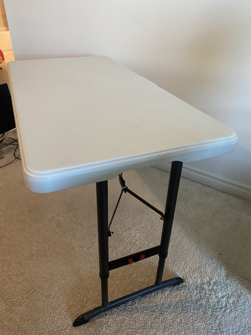 Lifetime 4 Ft. Fold-In-Half One Hand Adjustable Height Table - photo 2