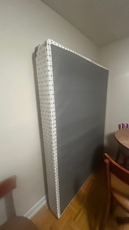 Queen Size Box Spring and mattress - photo 2