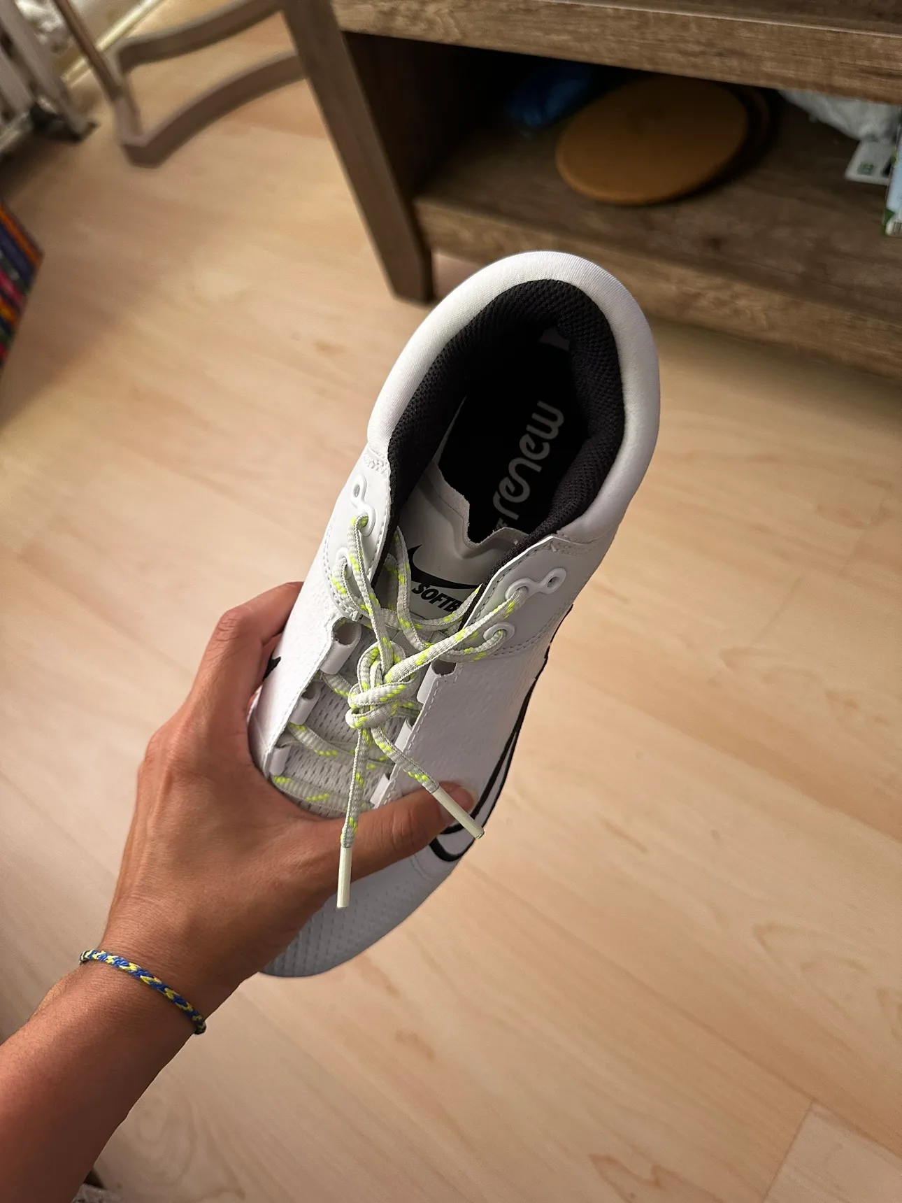 Nike cleats image indicator(2)