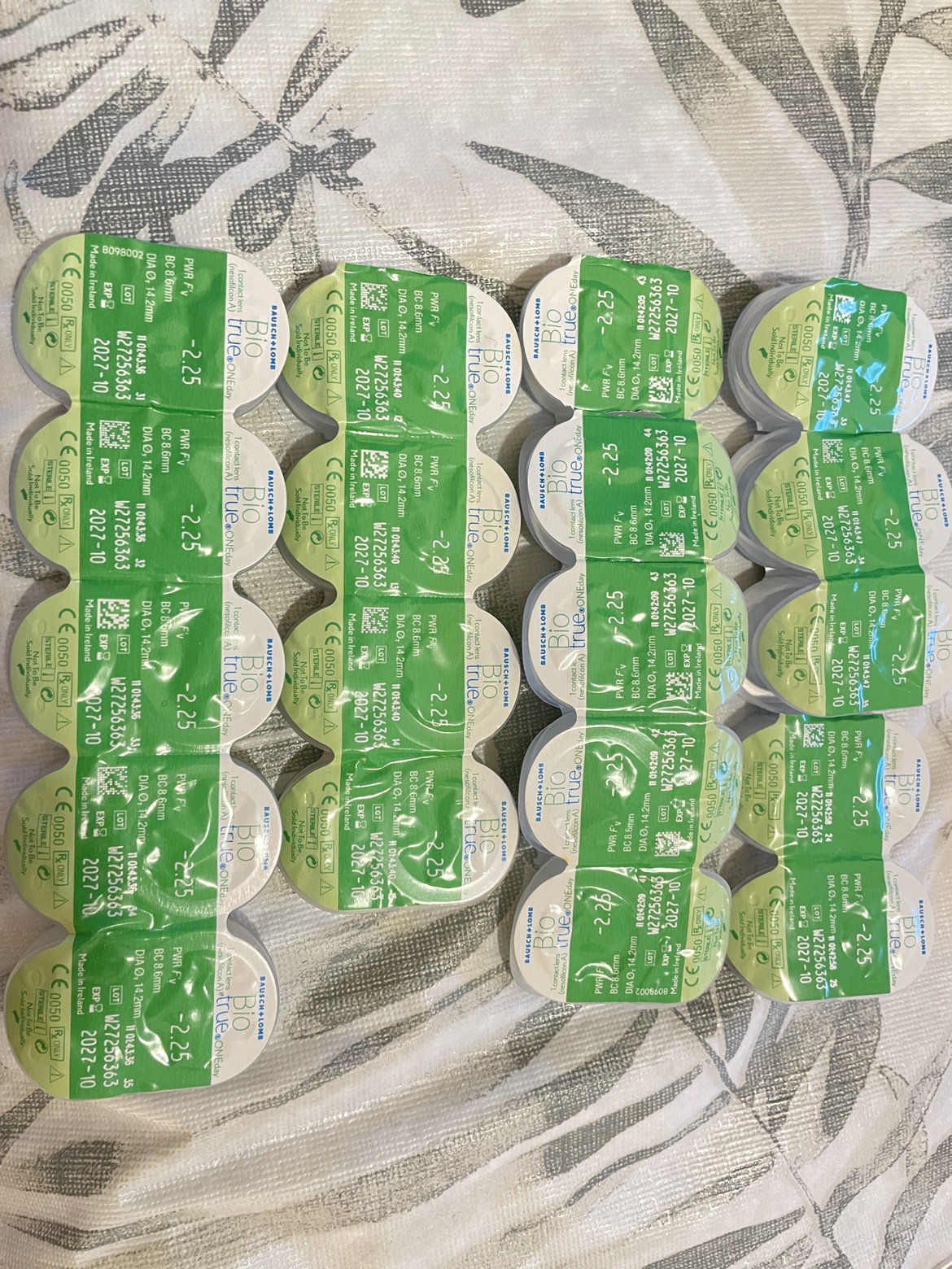 Bausch + Lomb Biotrue One Day Contact Lenses - photo 3