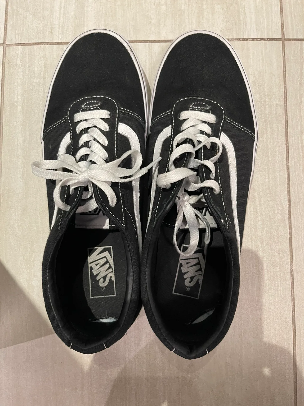 Vans classic men size 10 image indicator(3)