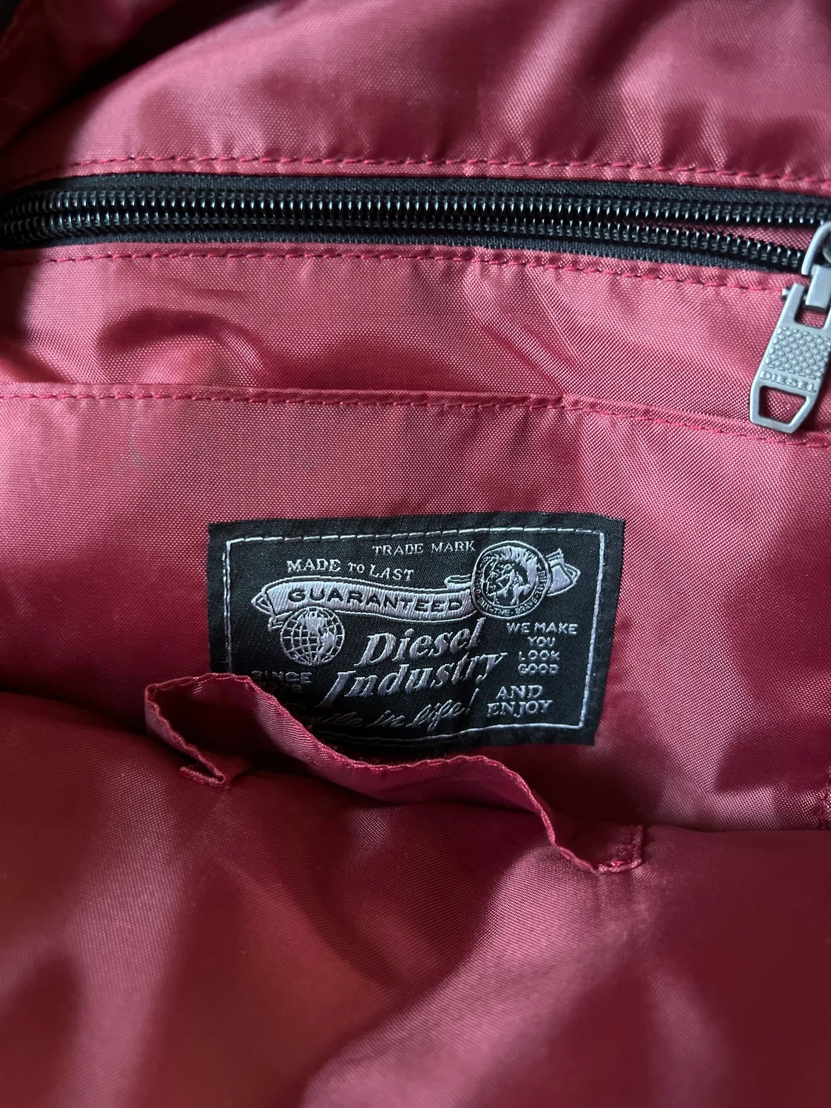 Diesel Sling backpack black image indicator(5)