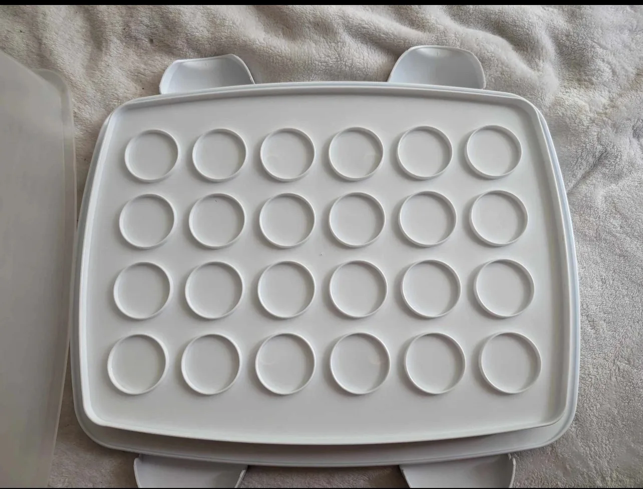 Wilton 3-in-1 Plastic Caddy image indicator(3)