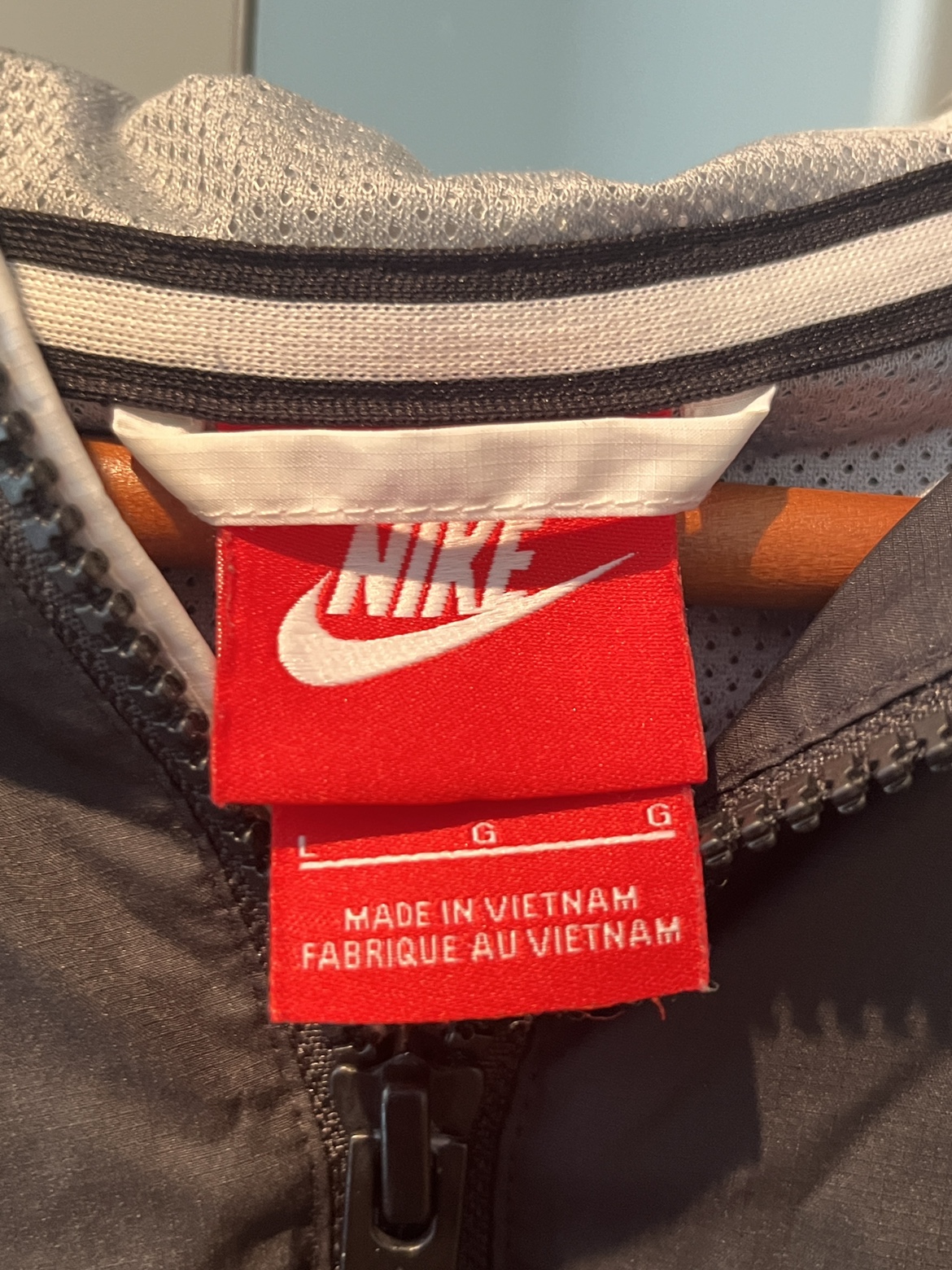 Nike Windbreaker Jacket - photo 2