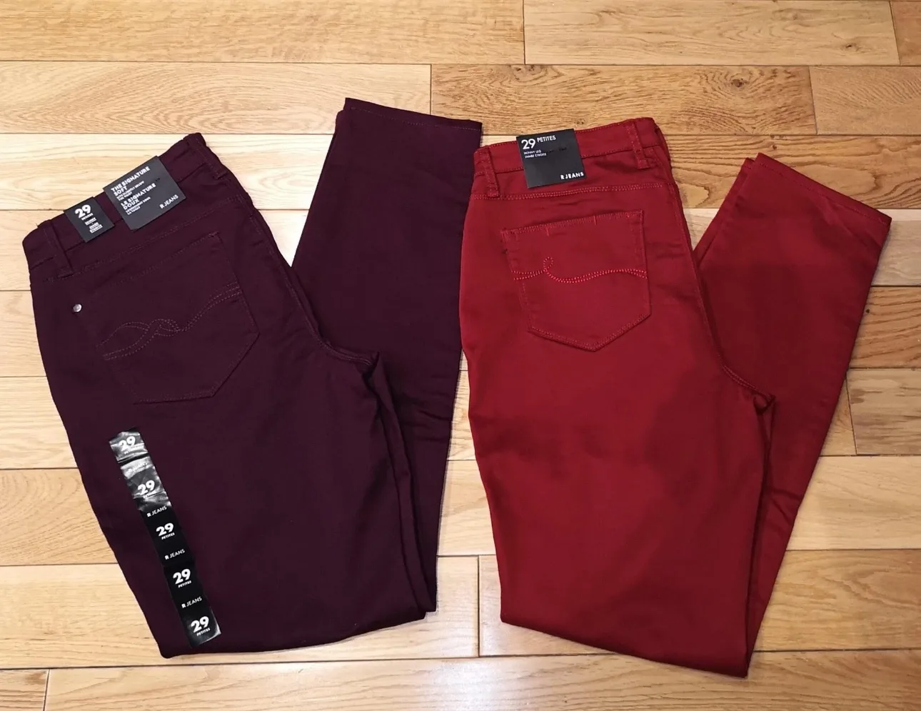 BNWT Reitmans Petite Skinny Jeans image indicator(2)