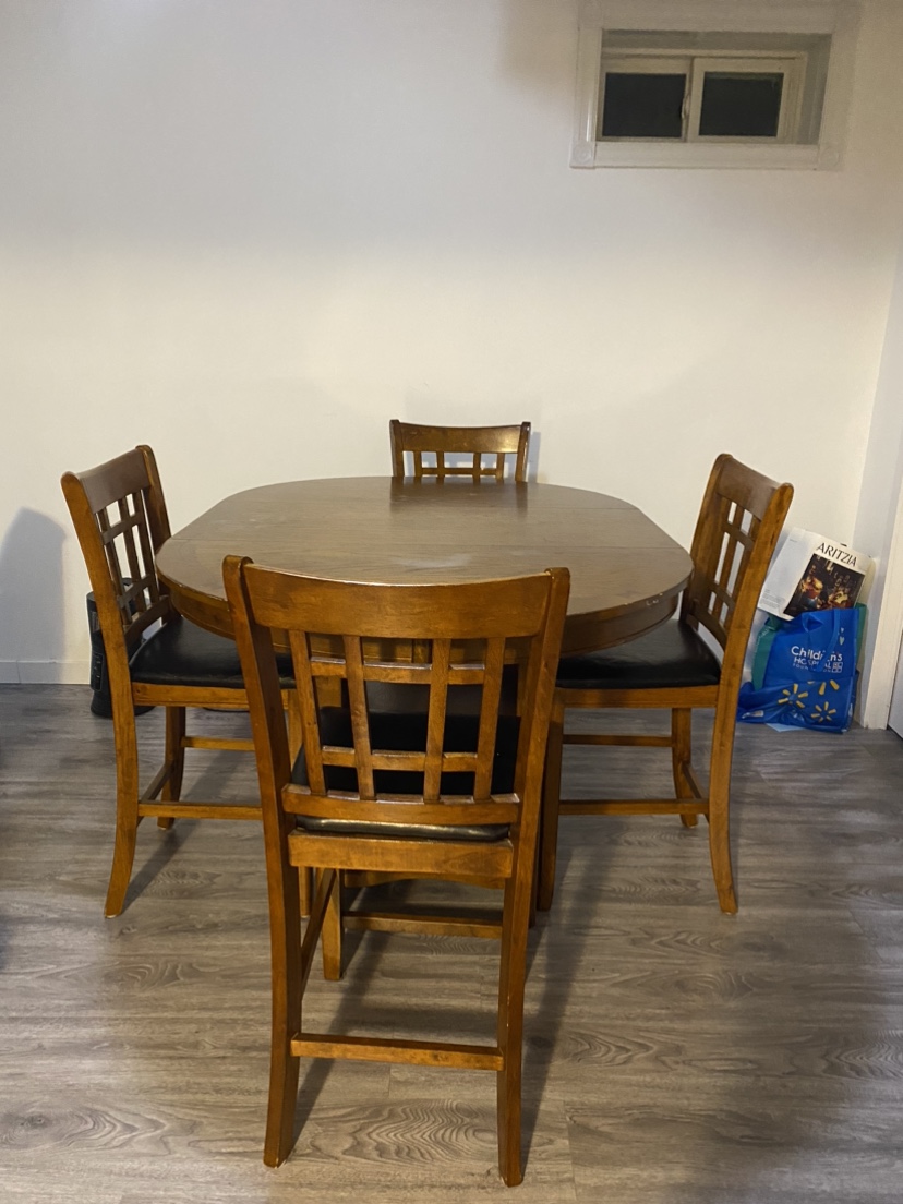 Expandable Dining Table and 4 Chairs - photo 4