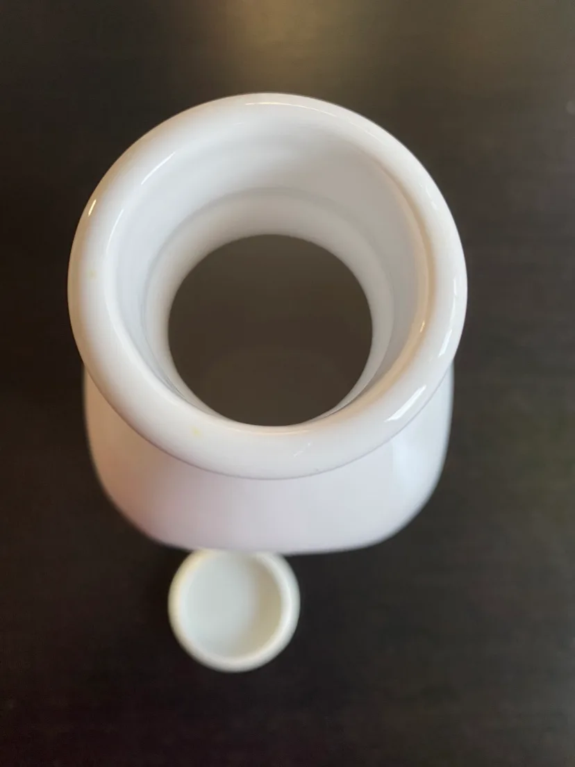 White Ceramic Milk Bottle image indicator(5)
