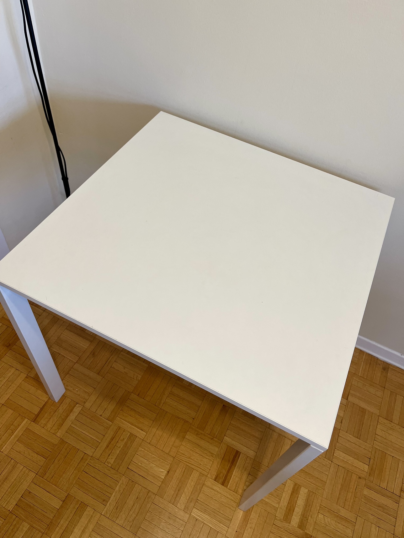 Dining Table - IKEA Melltorp - photo 2