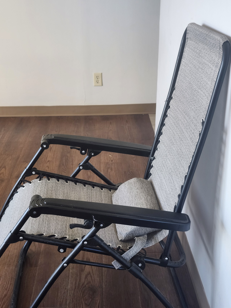 Folding Chair - photo 3