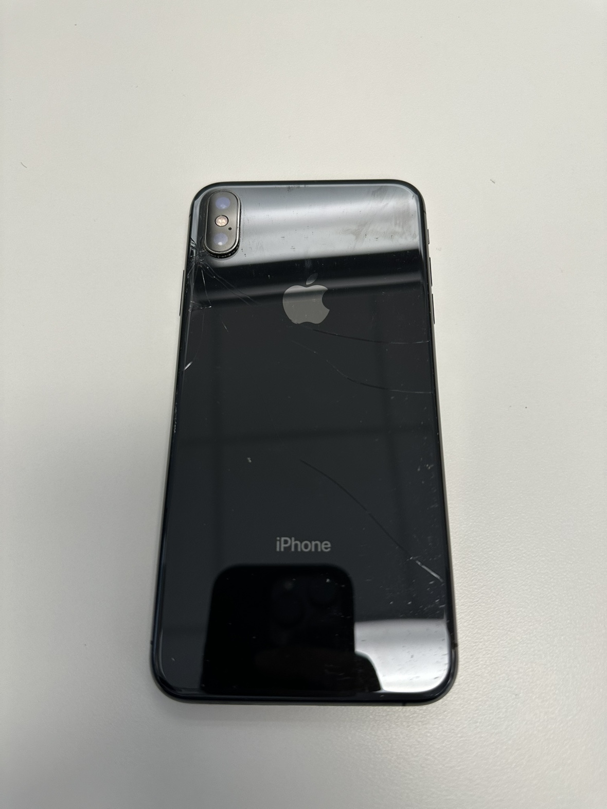 iPhone XS Max - photo 2