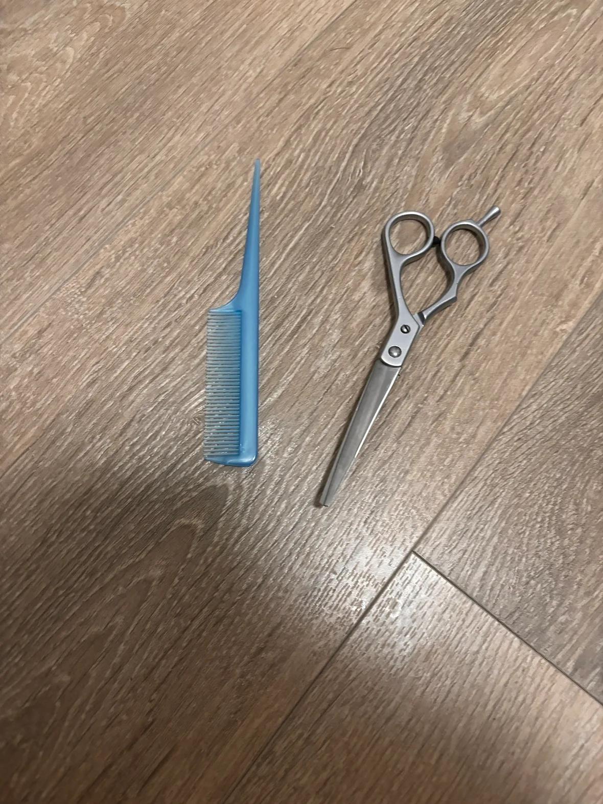 Hair Cutting Scissors and Comb thumbnail