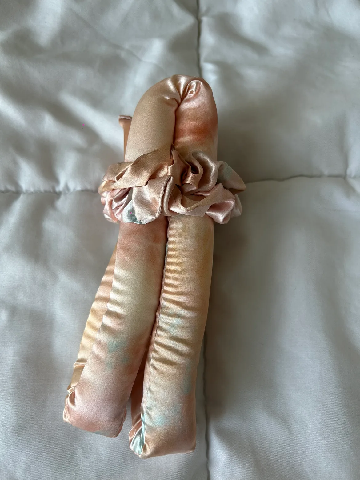 Kitsch Silk Hair Rollers and Scrunchie Set thumbnail