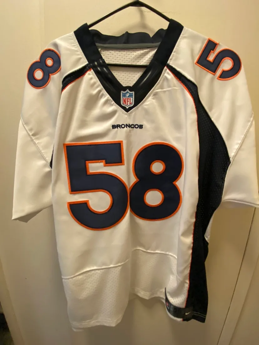 Denver Broncos Von Miller Jersey Size 56 thumbnail