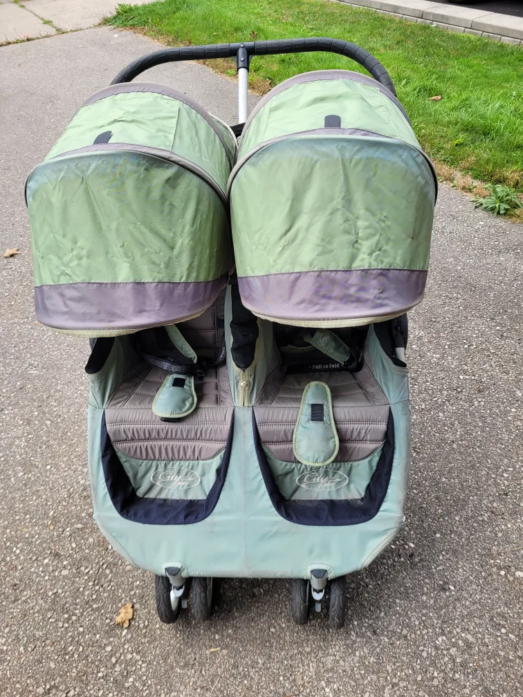 City Mini Baby Jogger Double Stroller - Make an Offer!!! image indicator(3)