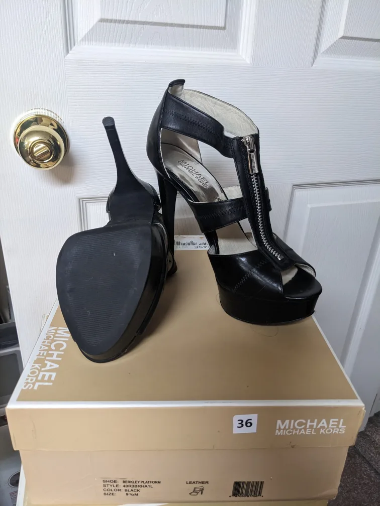 Michael Kors Black Platform Heels image indicator(3)