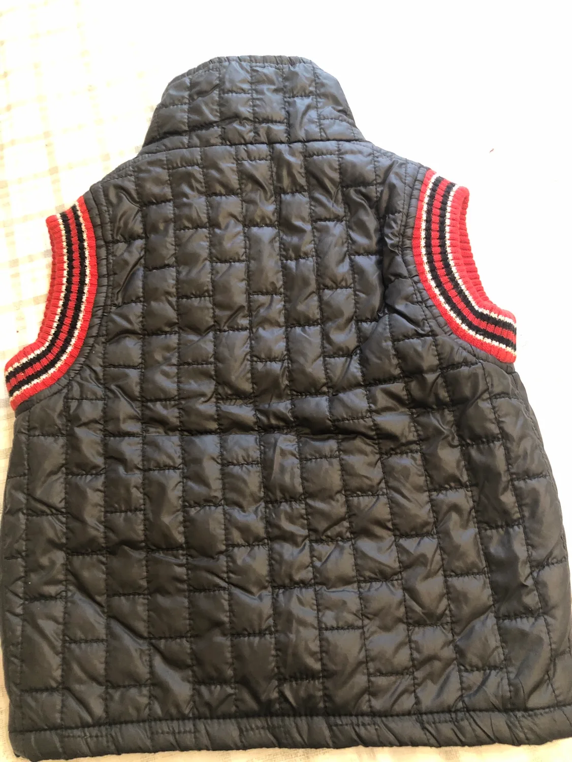 Little Wood Black Vest image indicator(3)