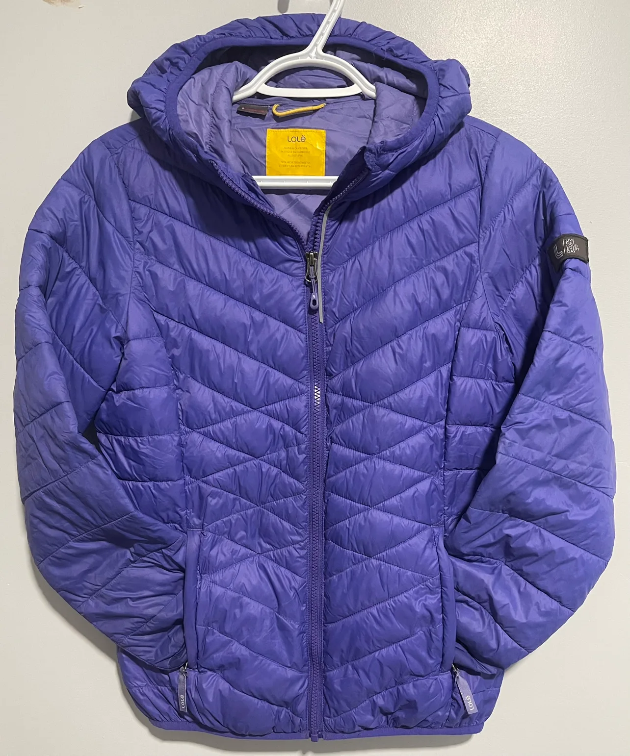 Lolë Women's Purple Puffer Jacket image indicator(3)