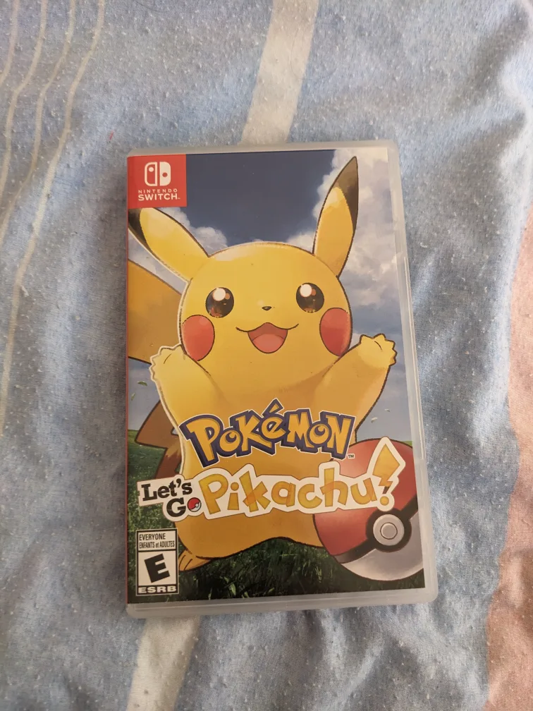 Pokémon Let's Go Pikachu! Nintendo Switch Game thumbnail