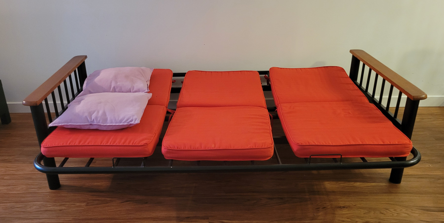 Free sofa bed in great condition - photo 2