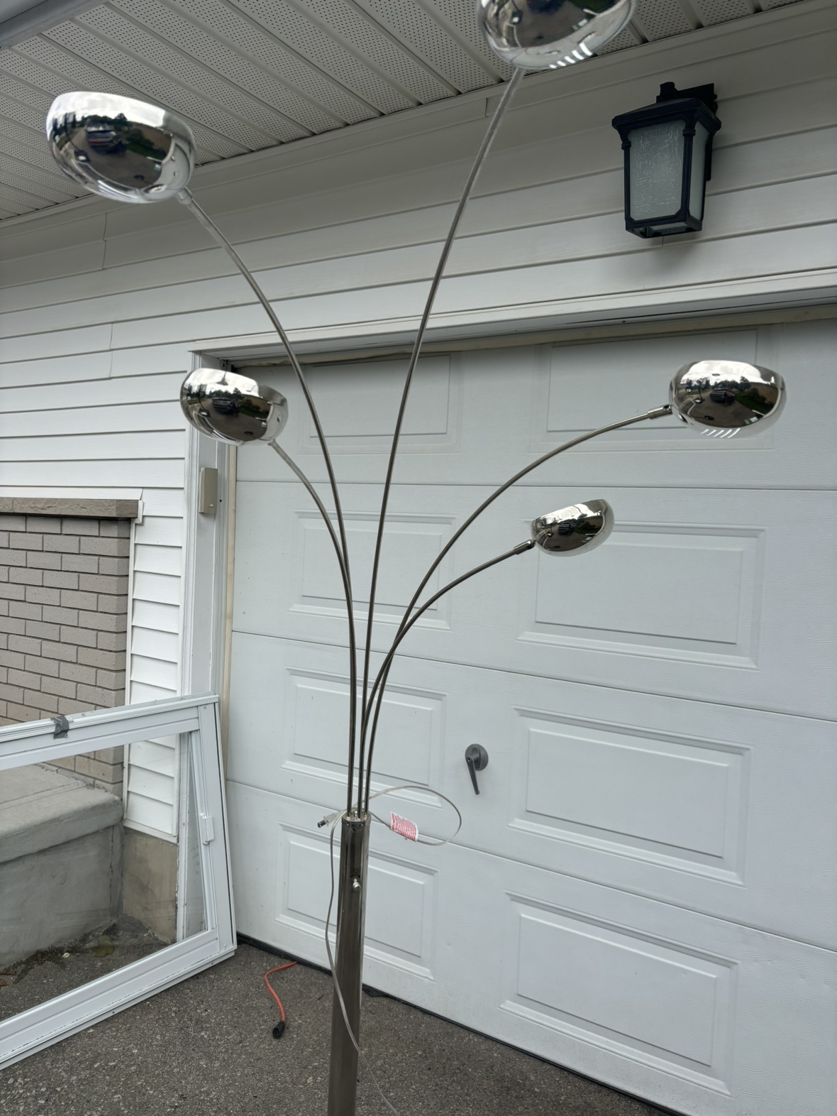 6’ tall living room lamp.