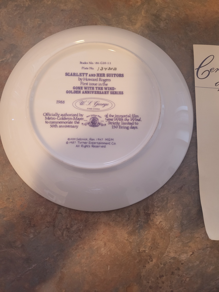 Gone with the  wind plate.15 dollars  with papers - photo 2