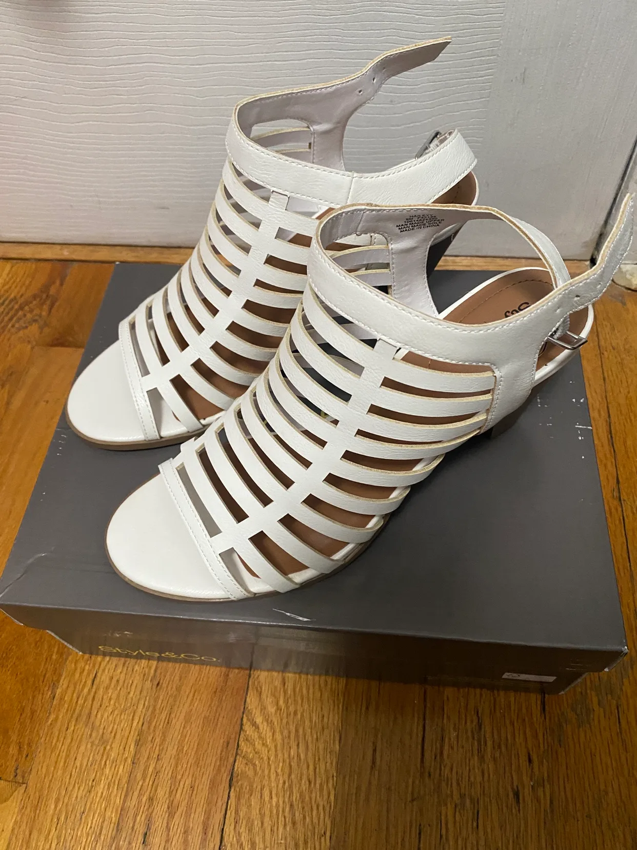 White Style & Co. Women's Heeled Sandals image indicator(2)