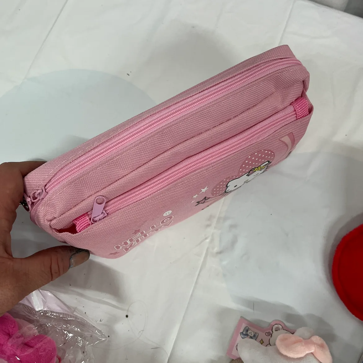 Hello Kitty Pop It and more themed items image indicator(6)