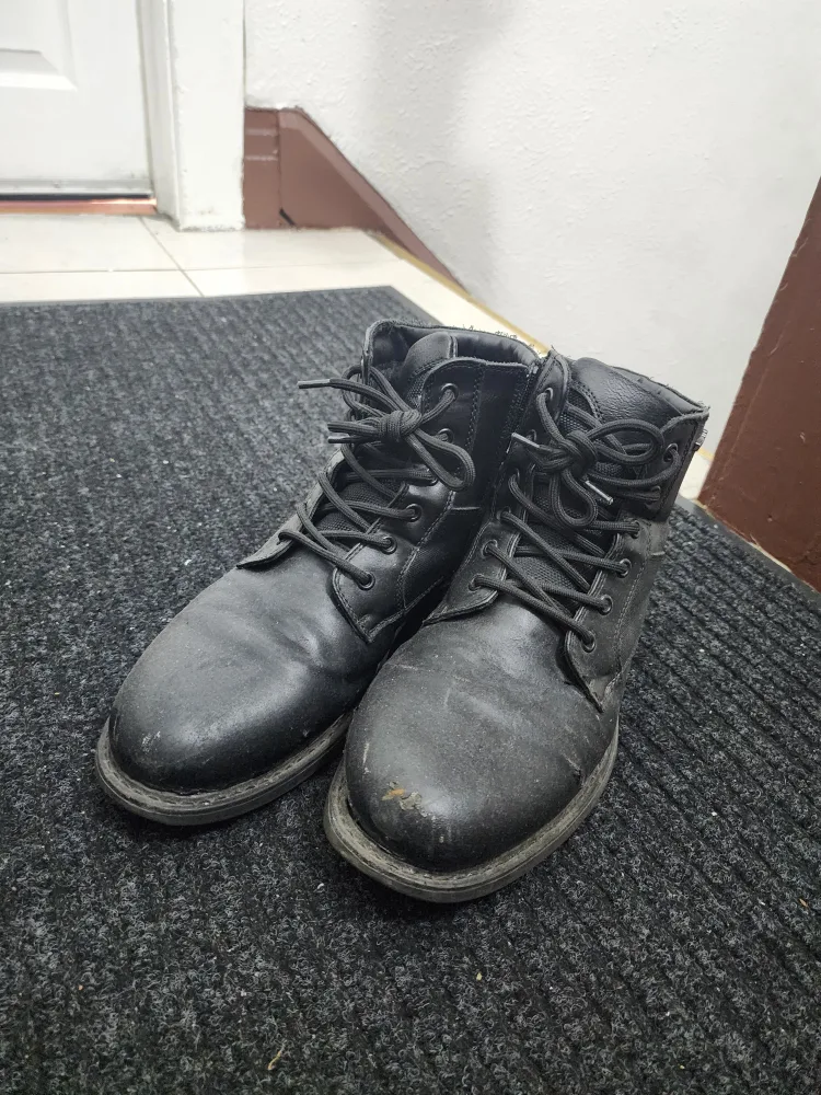 #freecycle Black Leather Boots for winter *READ AD* thumbnail