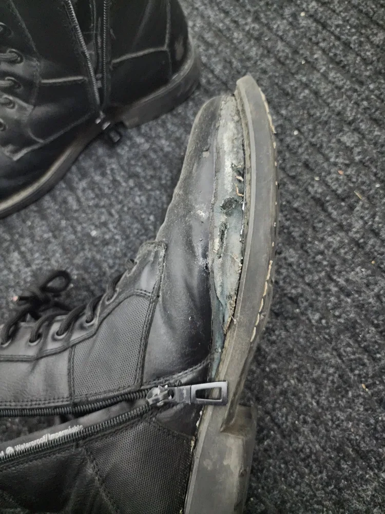 #freecycle Black Leather Boots for winter *READ AD* image indicator(3)