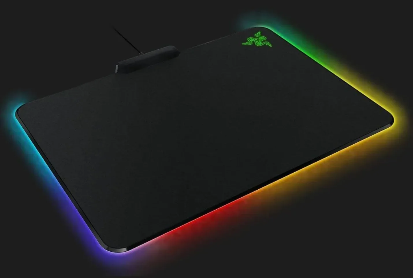 Razer Cynosa Chroma Keyboard & Razer Chroma Mousepad, Gaming image indicator(8)
