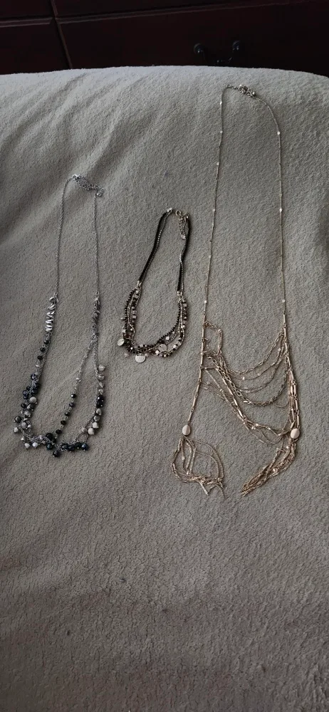 3 Necklaces all fashion Jewelry image indicator(2)