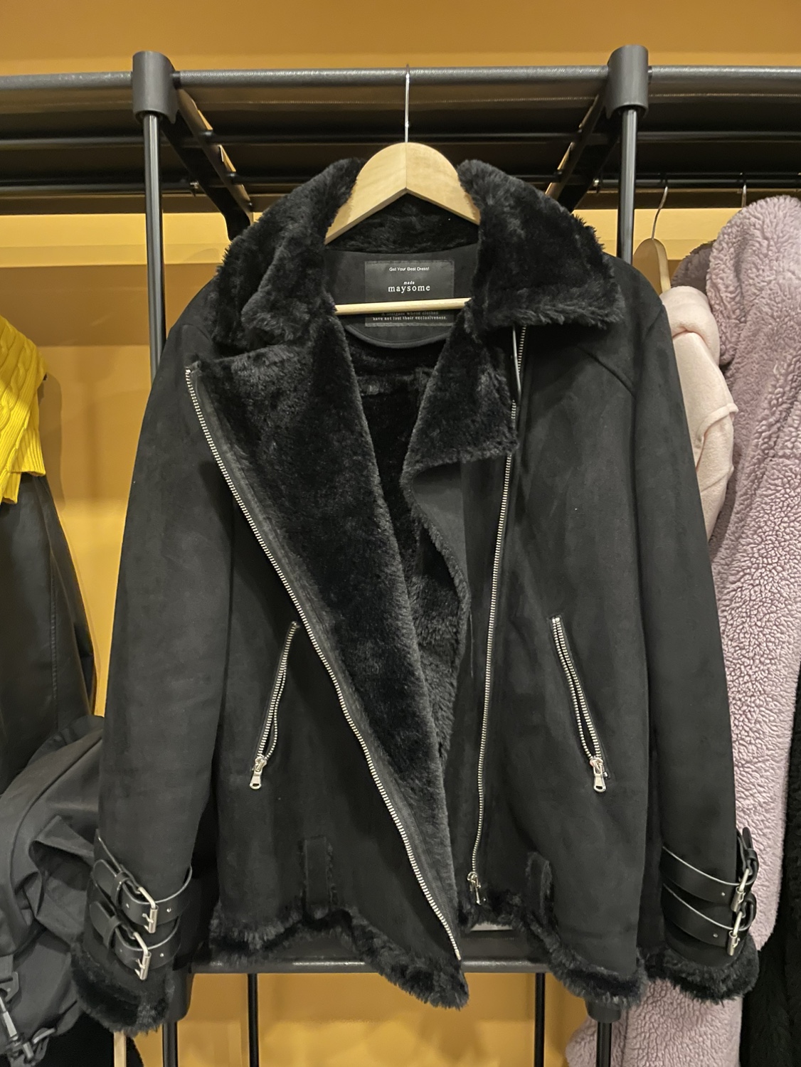 Black shearling coat - photo 2