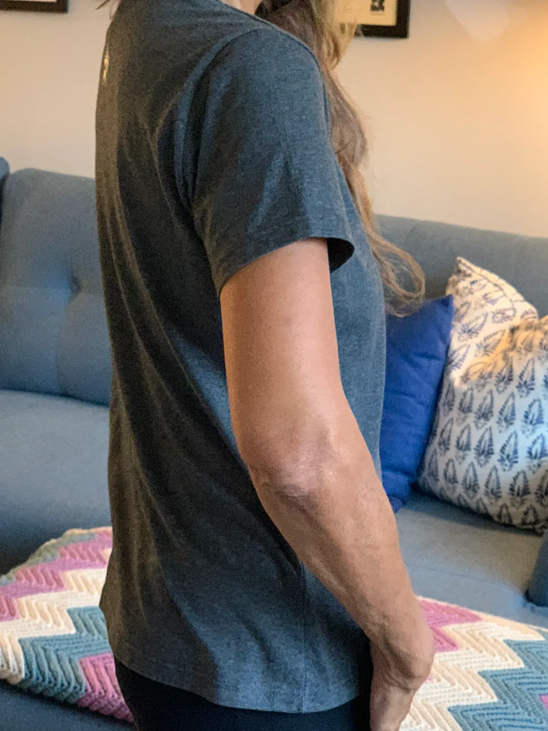 90s Vintage 50/50 Aeropostale Heather Grey T-Shirt image indicator(2)