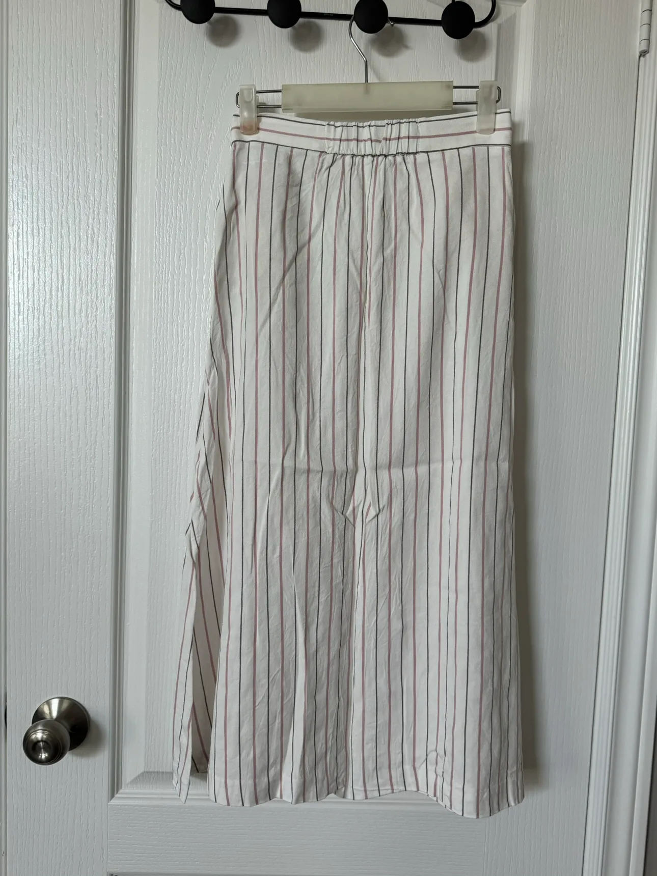 Zara Striped linen Button-Up Skirt image indicator(2)