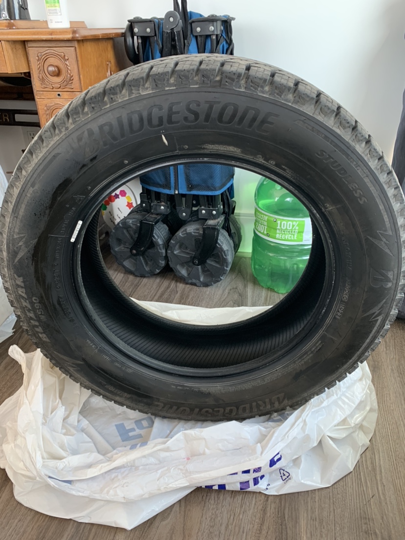 4 winter tires 215/65R17 Bridgestone Blizzak WS90 - photo 3