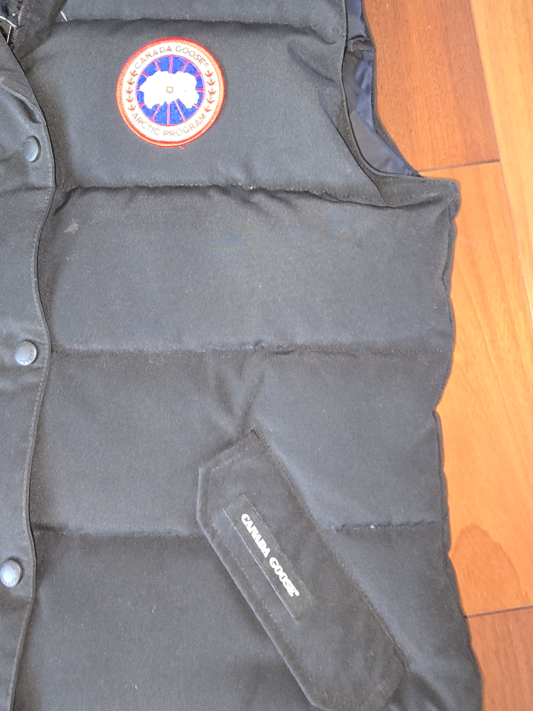 Canada Goose Black Vest - Size XL - photo 2