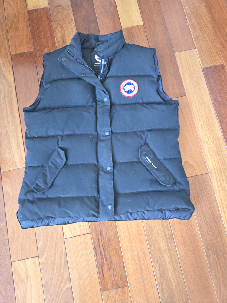 Canada Goose Black Vest - Size XL - photo 3