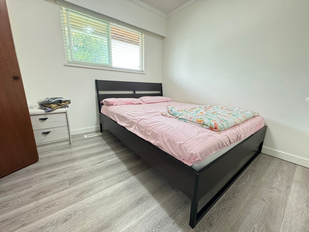 "**Queen Size Bed Frame with Headboard + 2 Mattresses for Sale** - photo 3