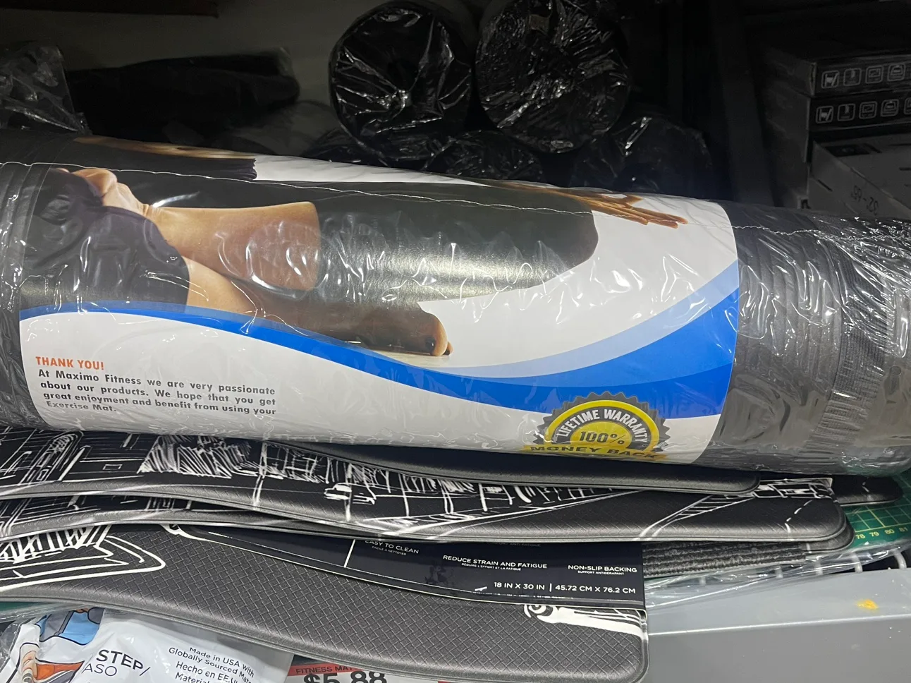 Black Exercise Mat image indicator(2)