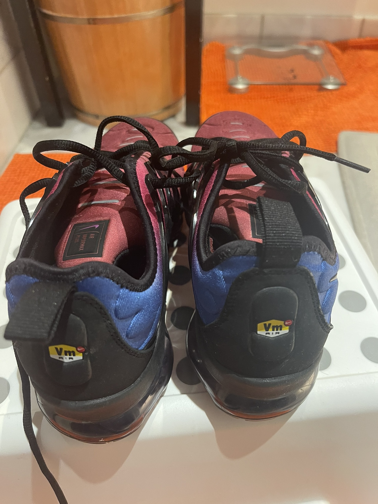 Nike Vapormax Plus men size 8 - photo 4