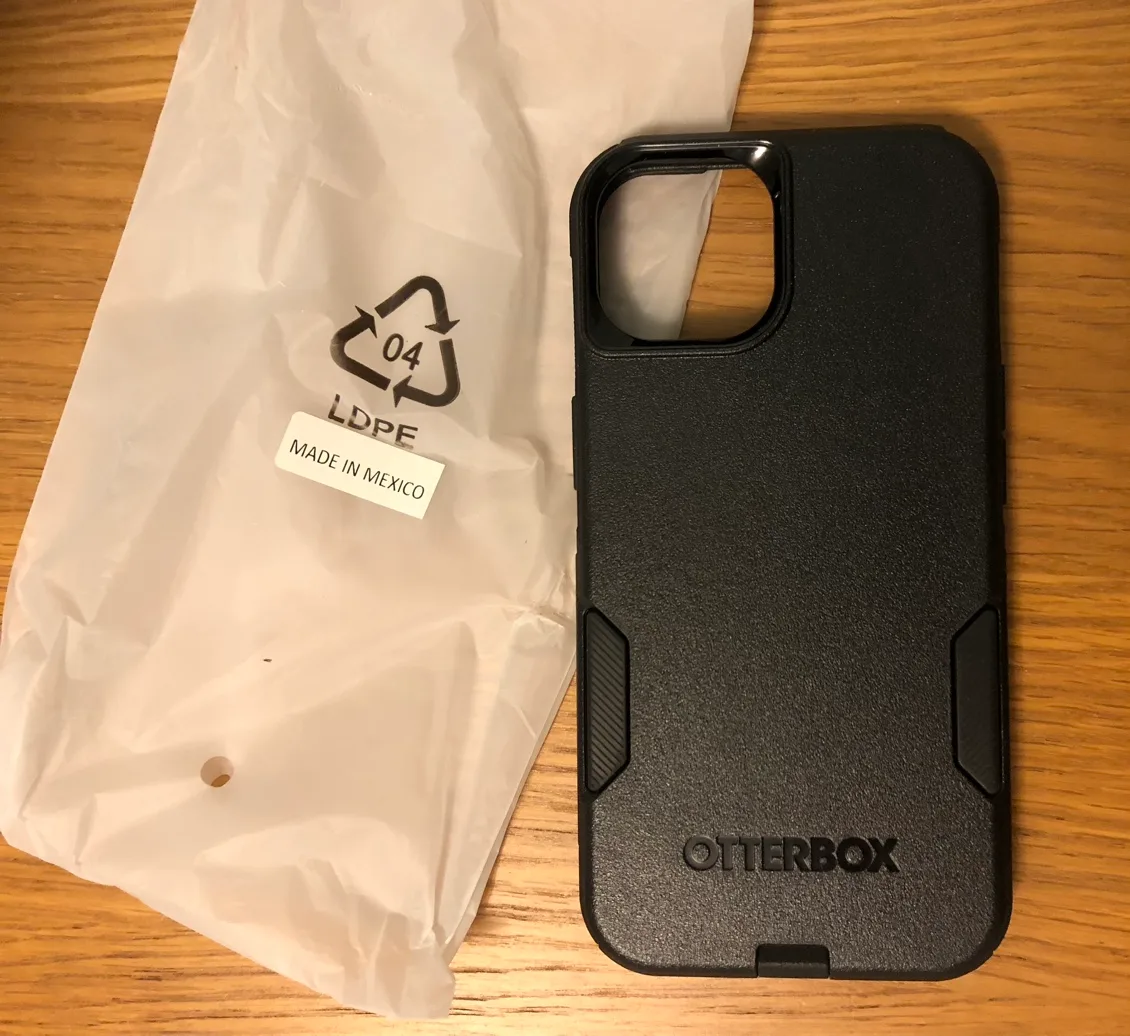 Otterbox Drop+ iPhone 14 Case image indicator(4)